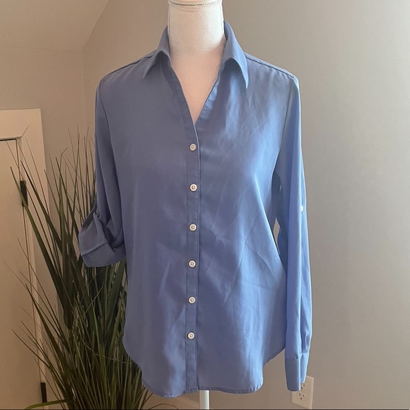 Lands’ End Outfitters women’s rolled sleeve soft blouse in true blue 4 EUC - Picture 1 of 7
